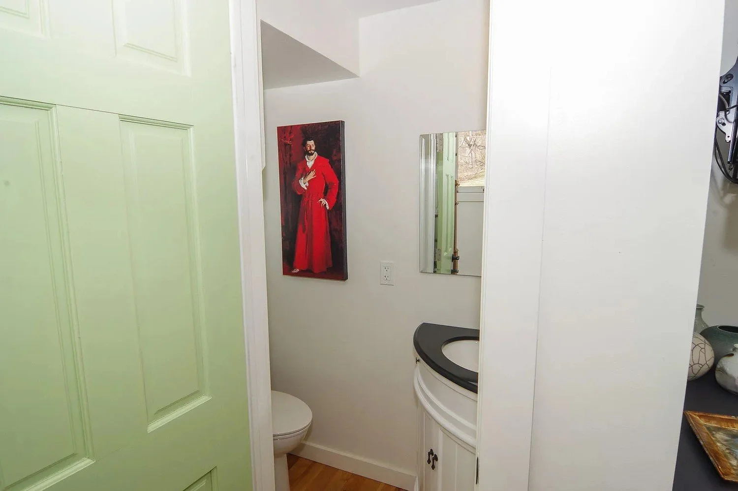1850 Victorian house Dexter Maine - 30 - bathroom.webp