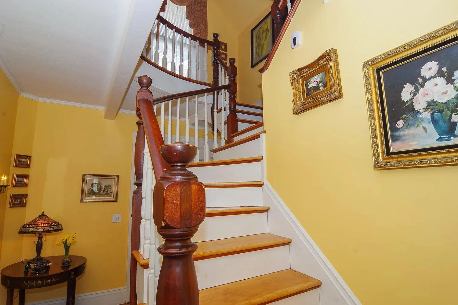1850 Victorian house Dexter Maine - 33 - stairs.webp