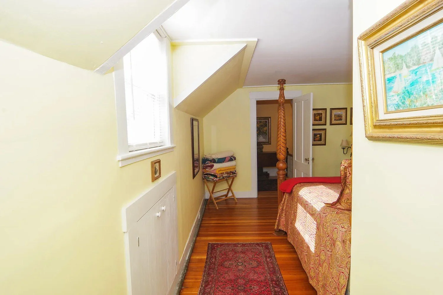 1850 Victorian house Dexter Maine - 49 - bedroom.webp