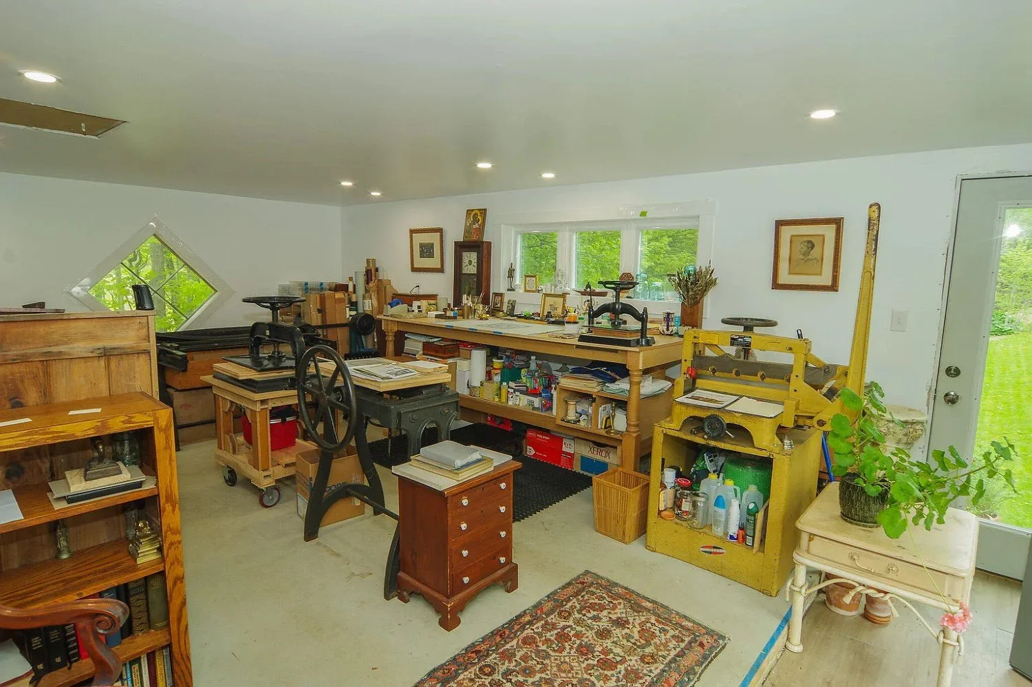 1850 Victorian house Dexter Maine - 81 - workshop.webp