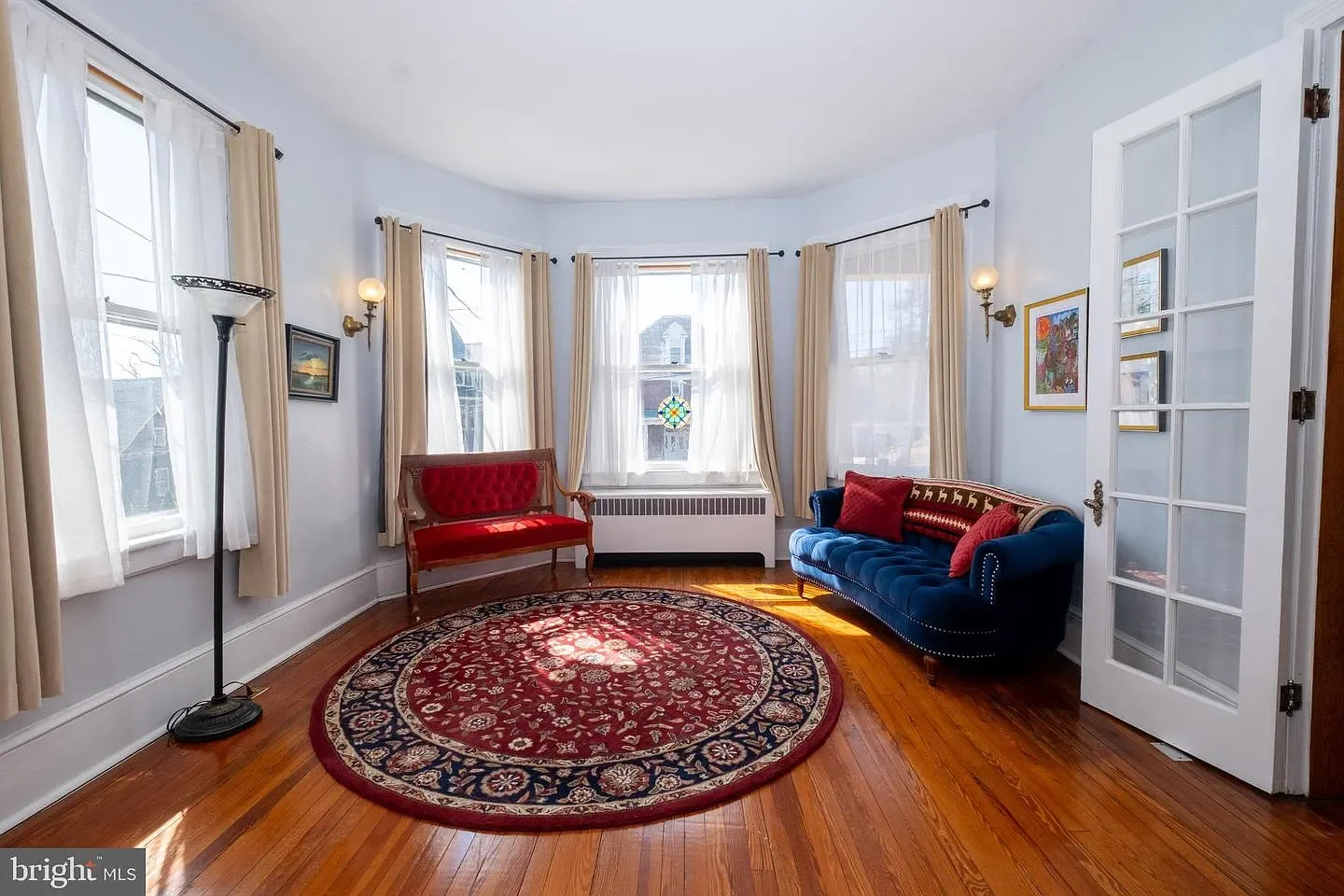 1901 Victorian house Cumberland Maryland - 14 - sunroom.webp