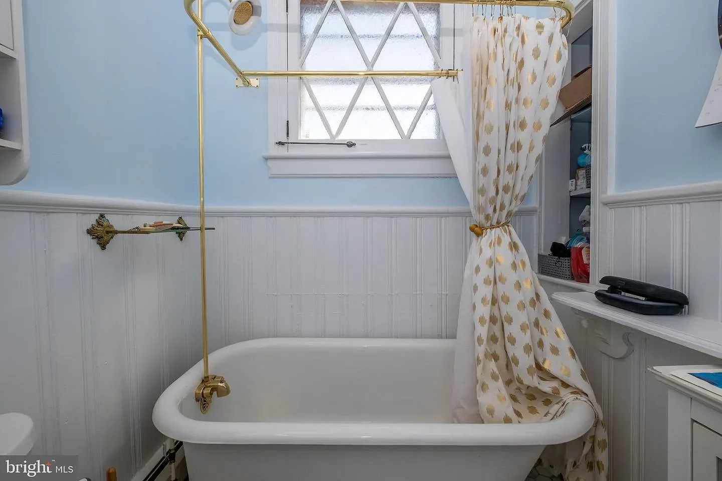 1901 Victorian house Cumberland Maryland - 35 - bathroom.webp