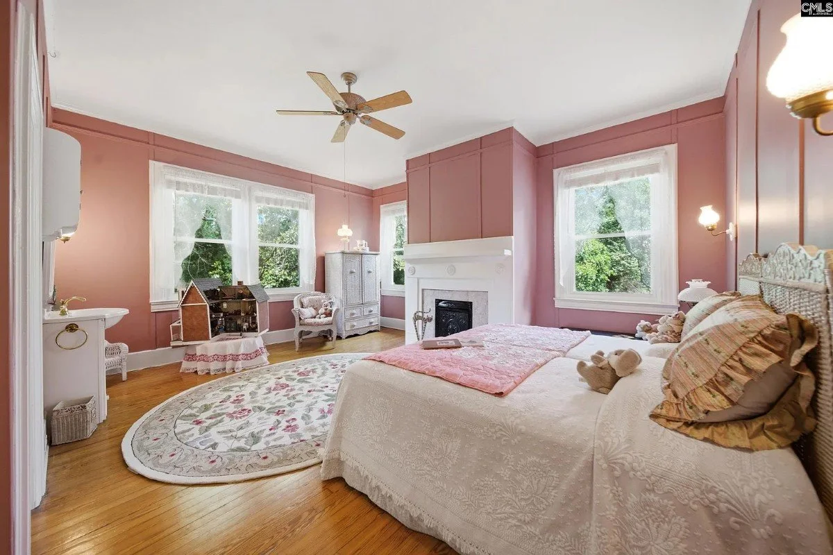 Honeysuckle Acres 1927 Neoclassical Revival Winnsboro South Carolina - 37 - bedroom.webp