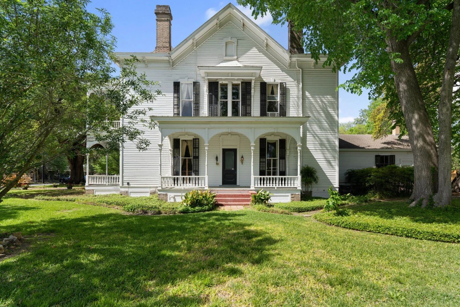 The Kaulbach Wilson Home 1885 Victorian La Grange Texas (4).jpg