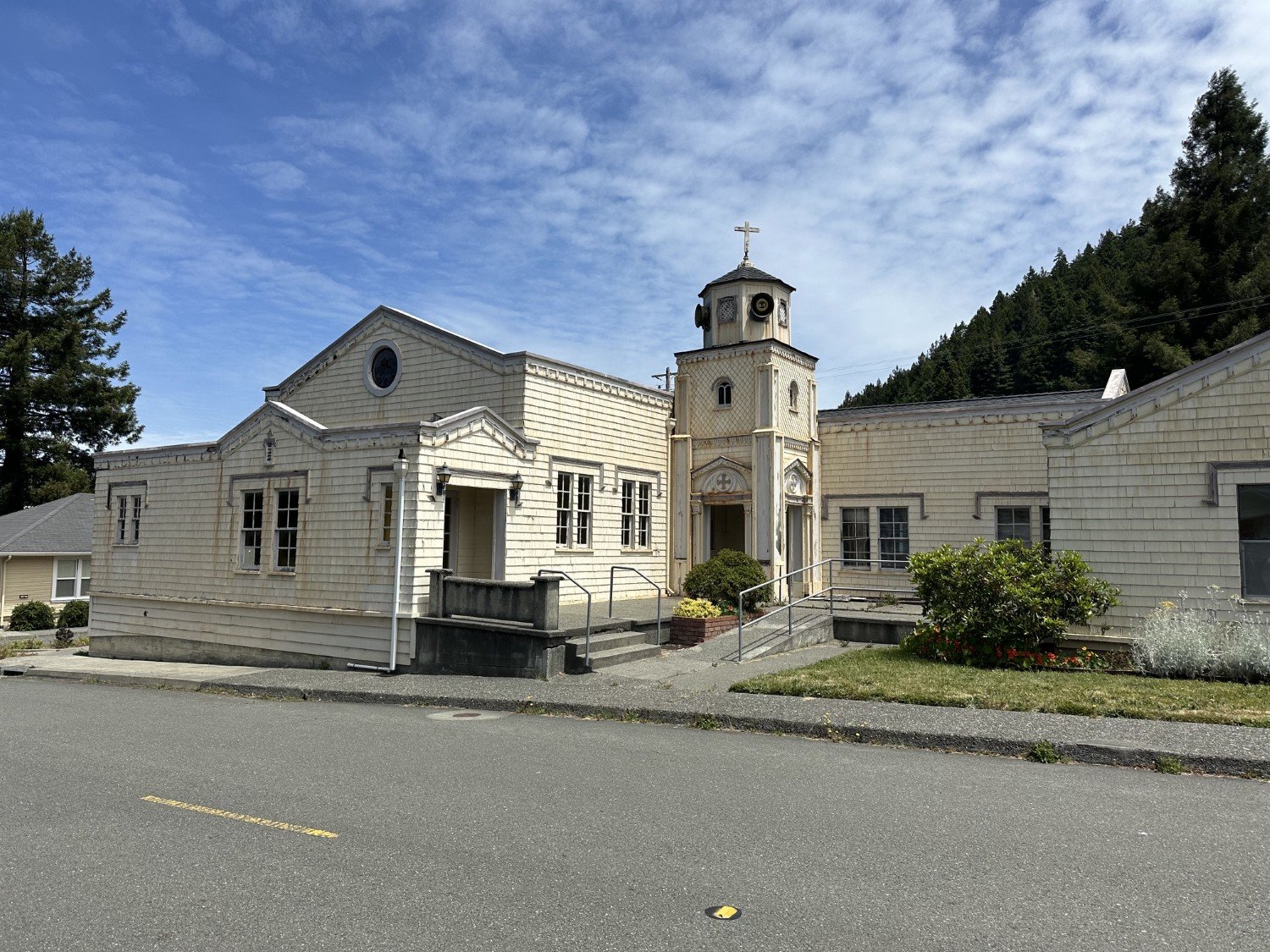 1904 Church in Scotia California.jpeg