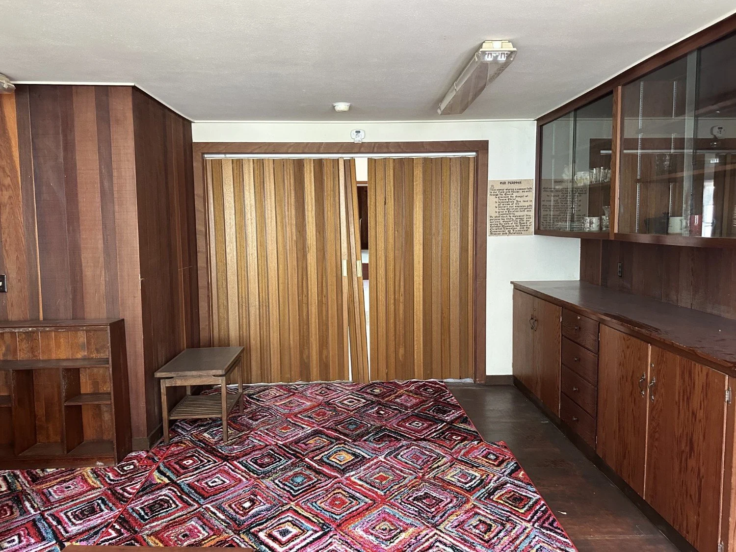 28 Redwood Room opens into gathering room.jpeg