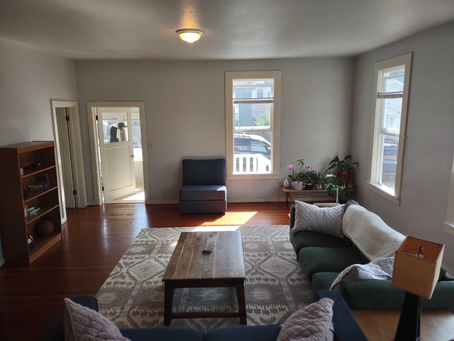 41 Livingroom of house.JPG
