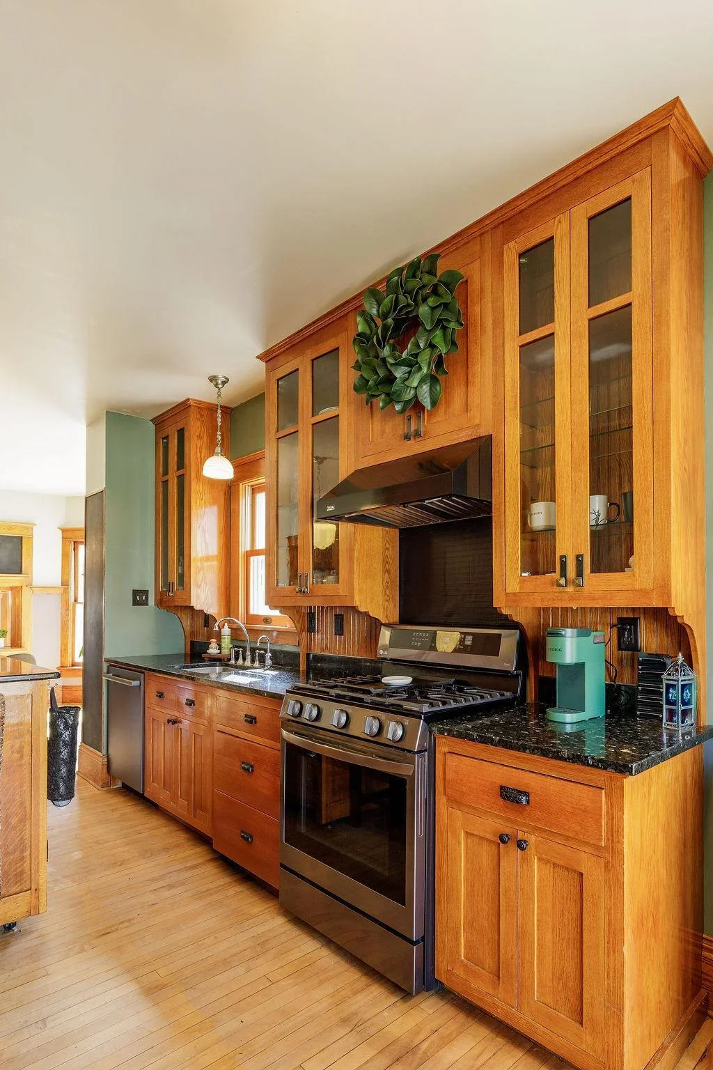 1905 Victorian house in Montevideo, Minnesota - $239k (6).webp