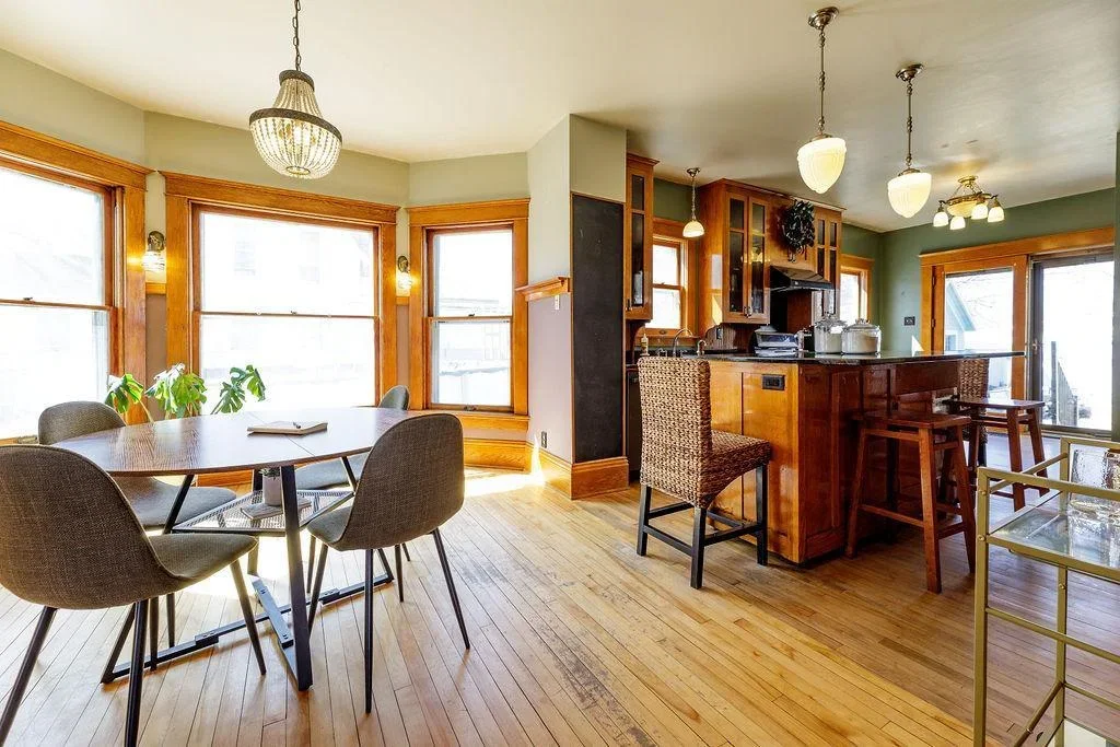 1905 Victorian house in Montevideo, Minnesota - $239k (12).webp