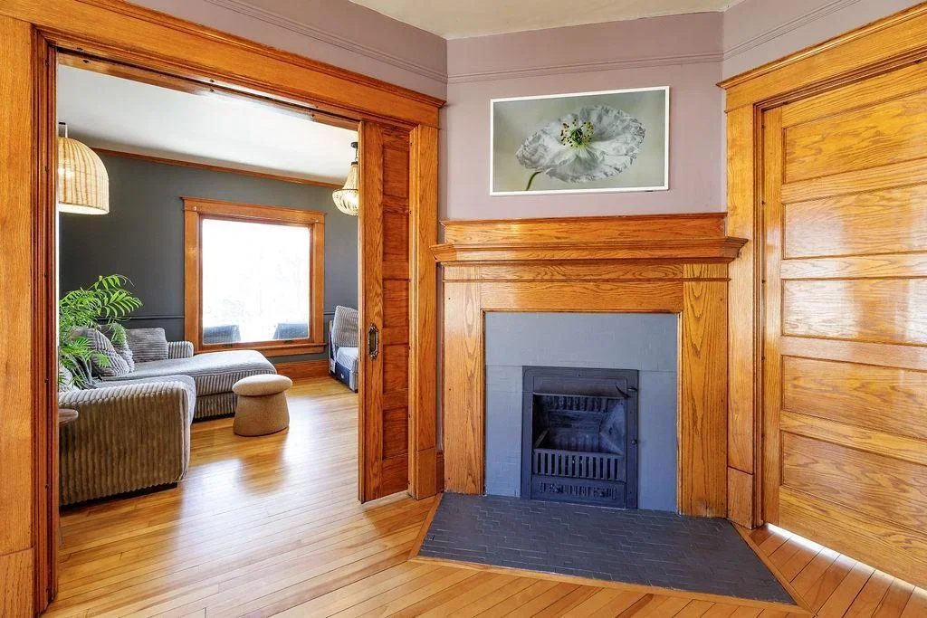1905 Victorian house in Montevideo, Minnesota - $239k (19).webp