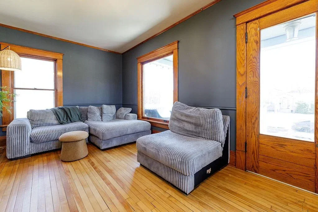 1905 Victorian house in Montevideo, Minnesota - $239k (21).webp