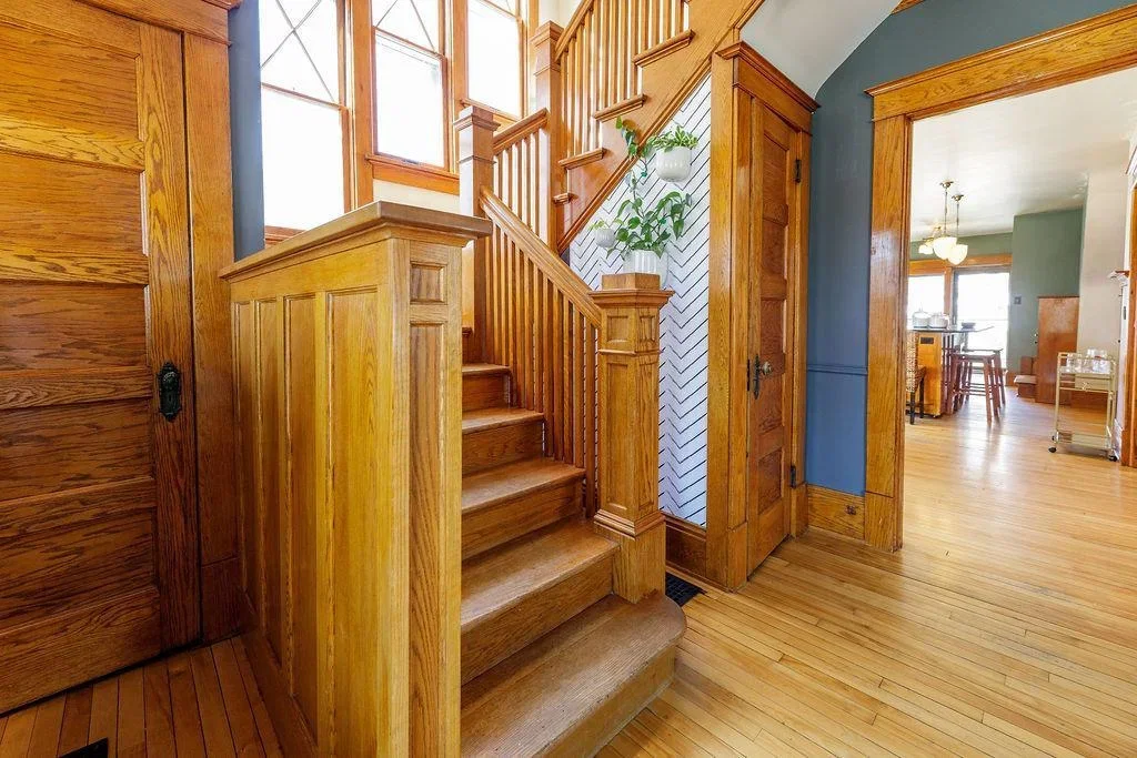 1905 Victorian house in Montevideo, Minnesota - $239k (26).webp