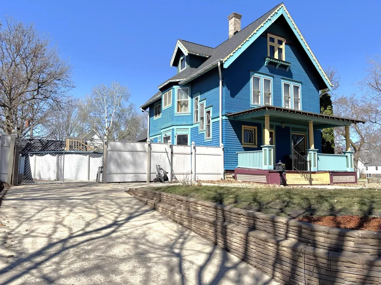 1905 Victorian house in Montevideo, Minnesota - $239k (55).webp