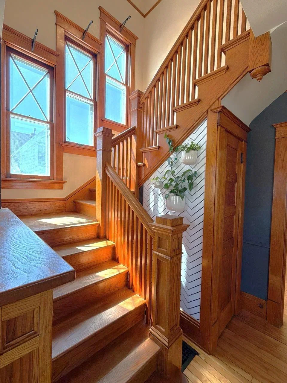 1905 Victorian house in Montevideo, Minnesota - $239k (62).webp
