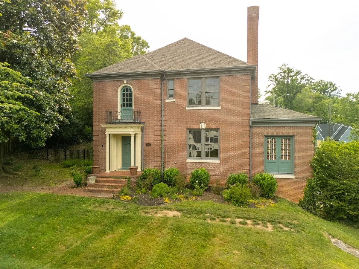 1930 Colonial Revival house Bristol Virginia - 4 - front view.webp