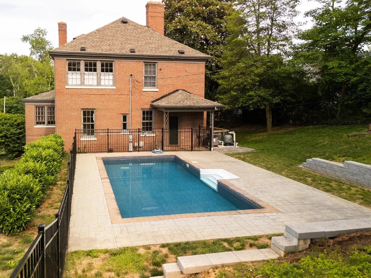 1930 Colonial Revival house Bristol Virginia - 8 - pool.webp