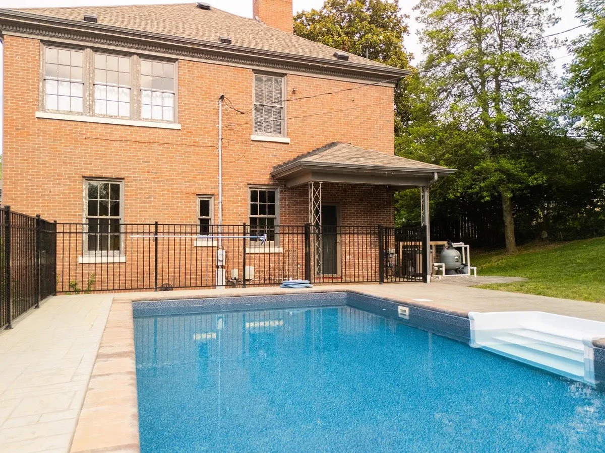 1930 Colonial Revival house Bristol Virginia - 9 - pool.webp