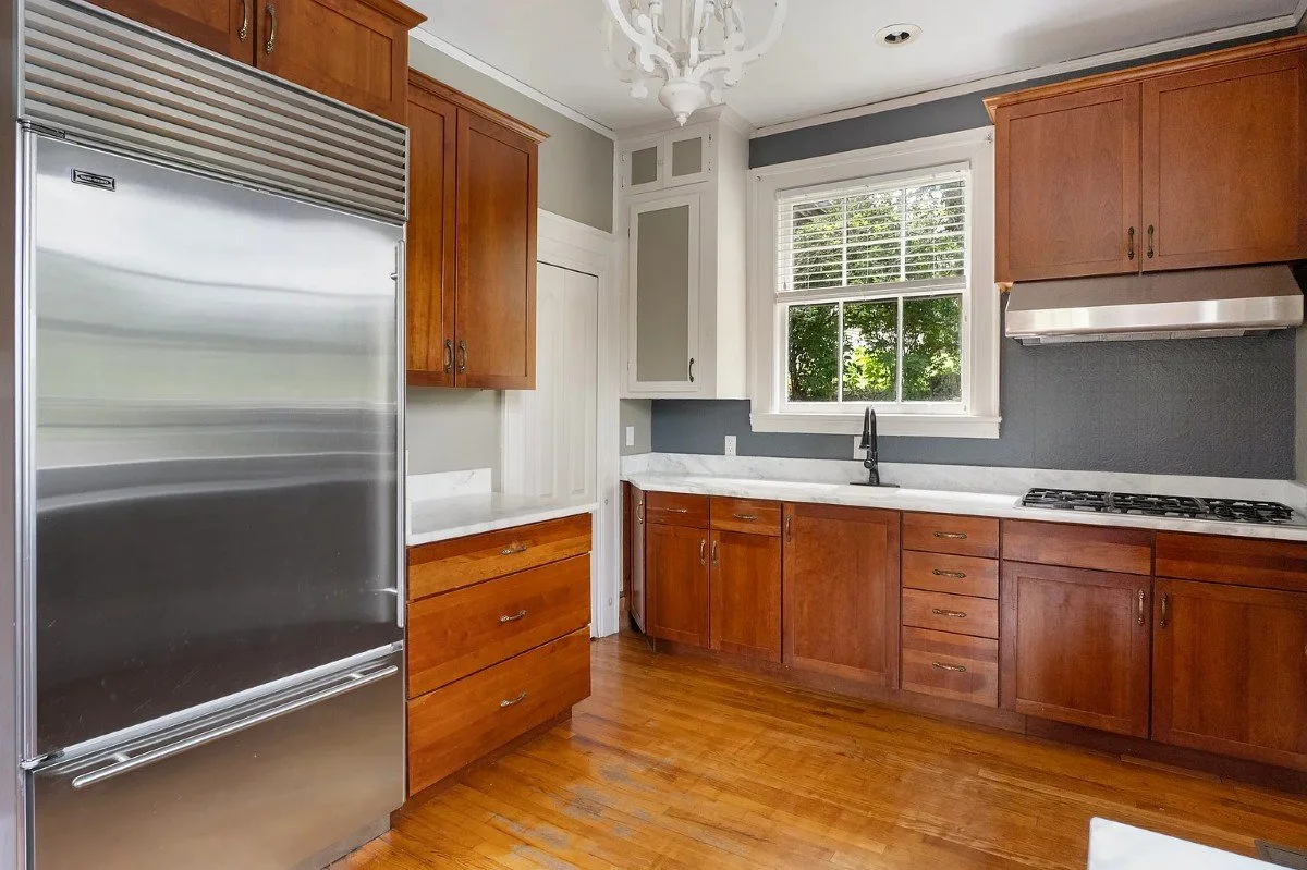 1930 Colonial Revival house Bristol Virginia - 21 - kitchen.webp