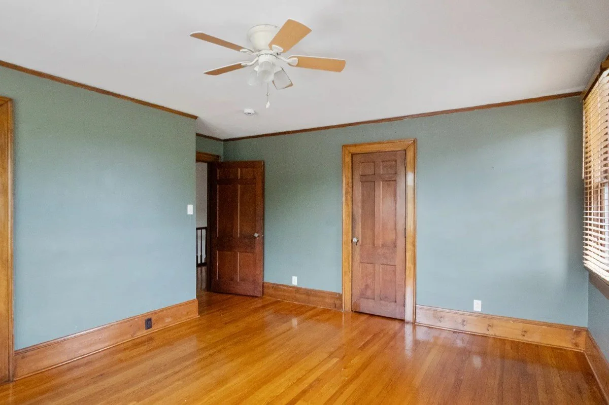 1930 Colonial Revival house Bristol Virginia - 36 - bedroom.webp