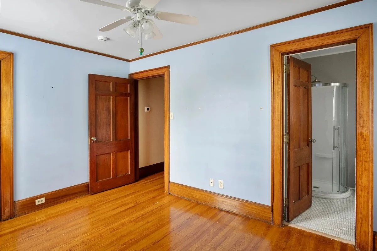 1930 Colonial Revival house Bristol Virginia - 38 - bedroom.webp