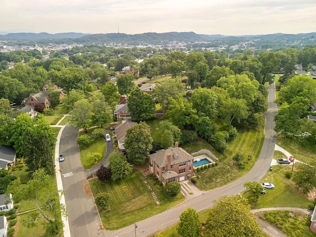 1930 Colonial Revival house Bristol Virginia - 46 - aerial view.webp