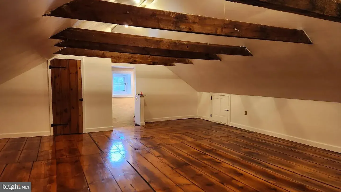 1845 Stone Farmhouse Orefield Pennsylvania - 25 - open area.webp
