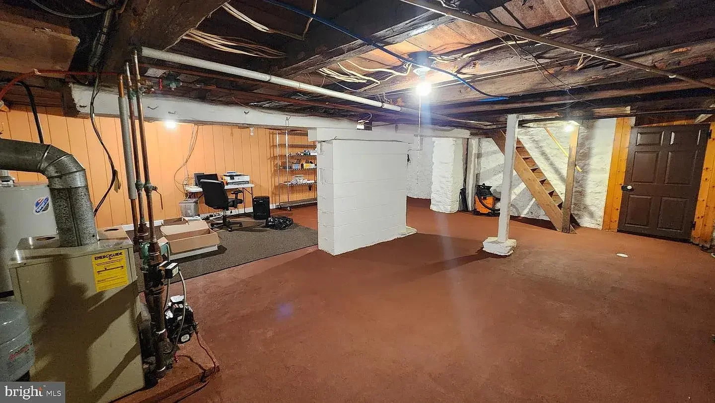 1845 Stone Farmhouse Orefield Pennsylvania - 28 - basement.webp