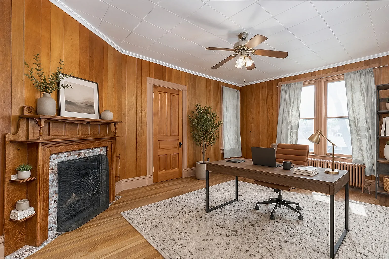 1887 Victorian house Ottawa Illinois - 25 - office.webp