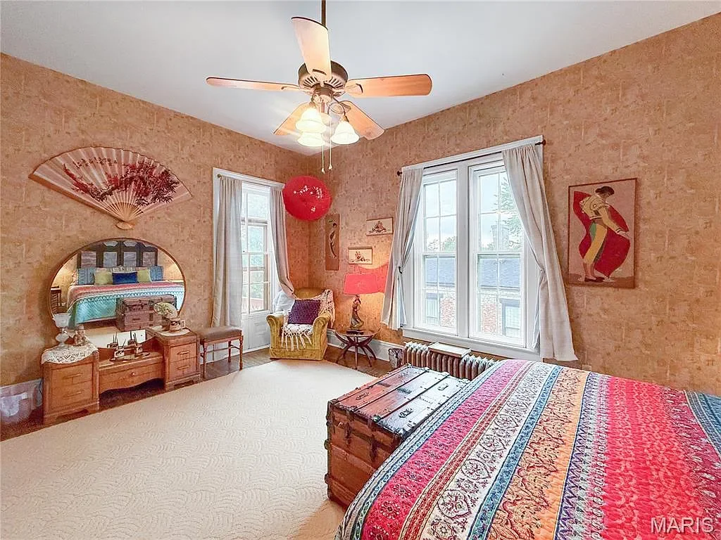 The Dubach Inn 1871 Italianate Hannibal Missouri - 43 - bedroom.webp
