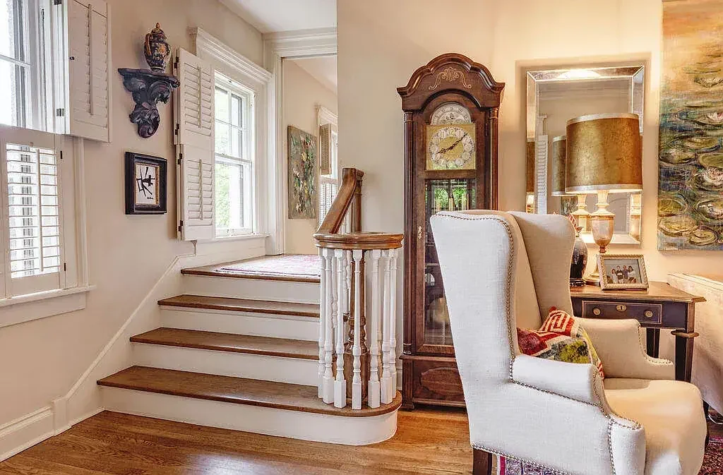 1921 Colonial Revival house Springfield Missouri - 36 - family room.webp