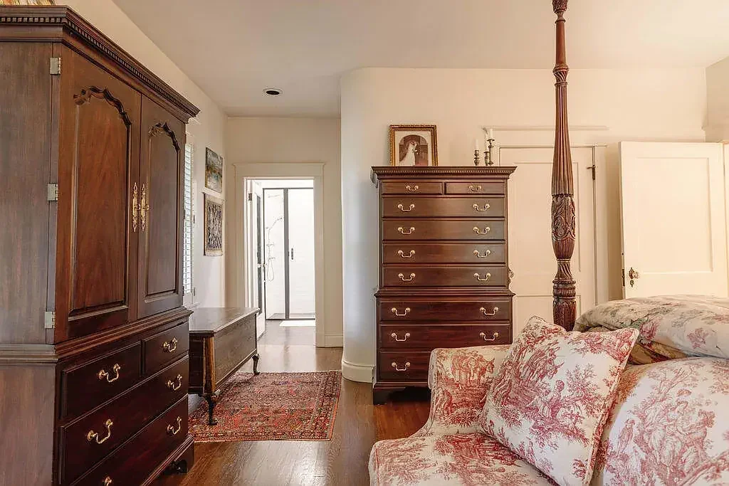 1921 Colonial Revival house Springfield Missouri - 38 - bedroom.webp