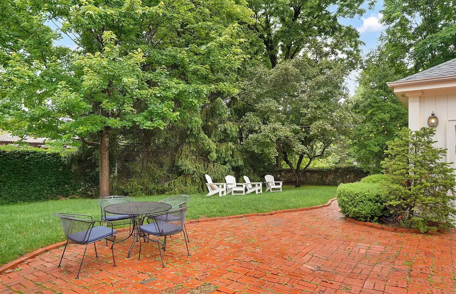 1921 Colonial Revival house Springfield Missouri - 63 - backyard.webp