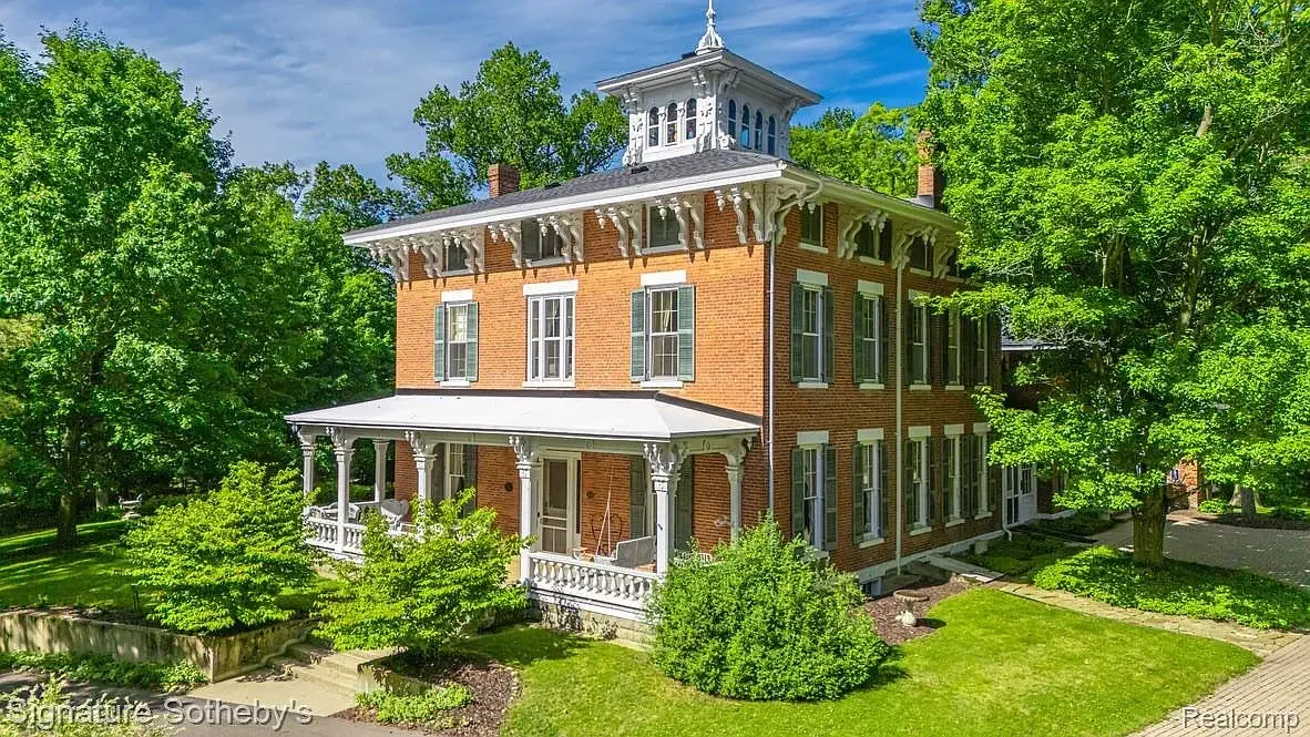 Oakhill Estate The Chauncey M. Brewer House 1858 Italianate Marshall Michigan - 1 - front view.webp