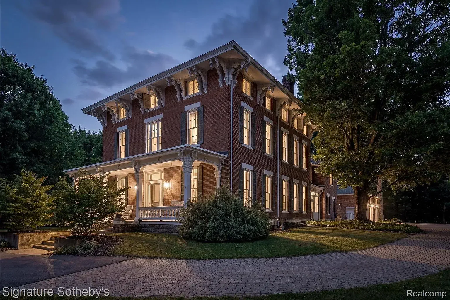 Oakhill Estate The Chauncey M. Brewer House 1858 Italianate Marshall Michigan - 4 - night view.webp