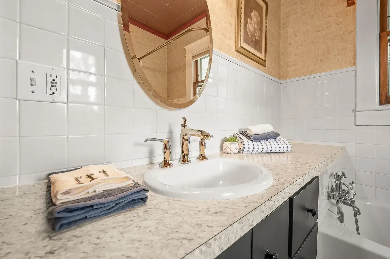 1904 Historic house Niles Michigan - 16 - bathroom.webp