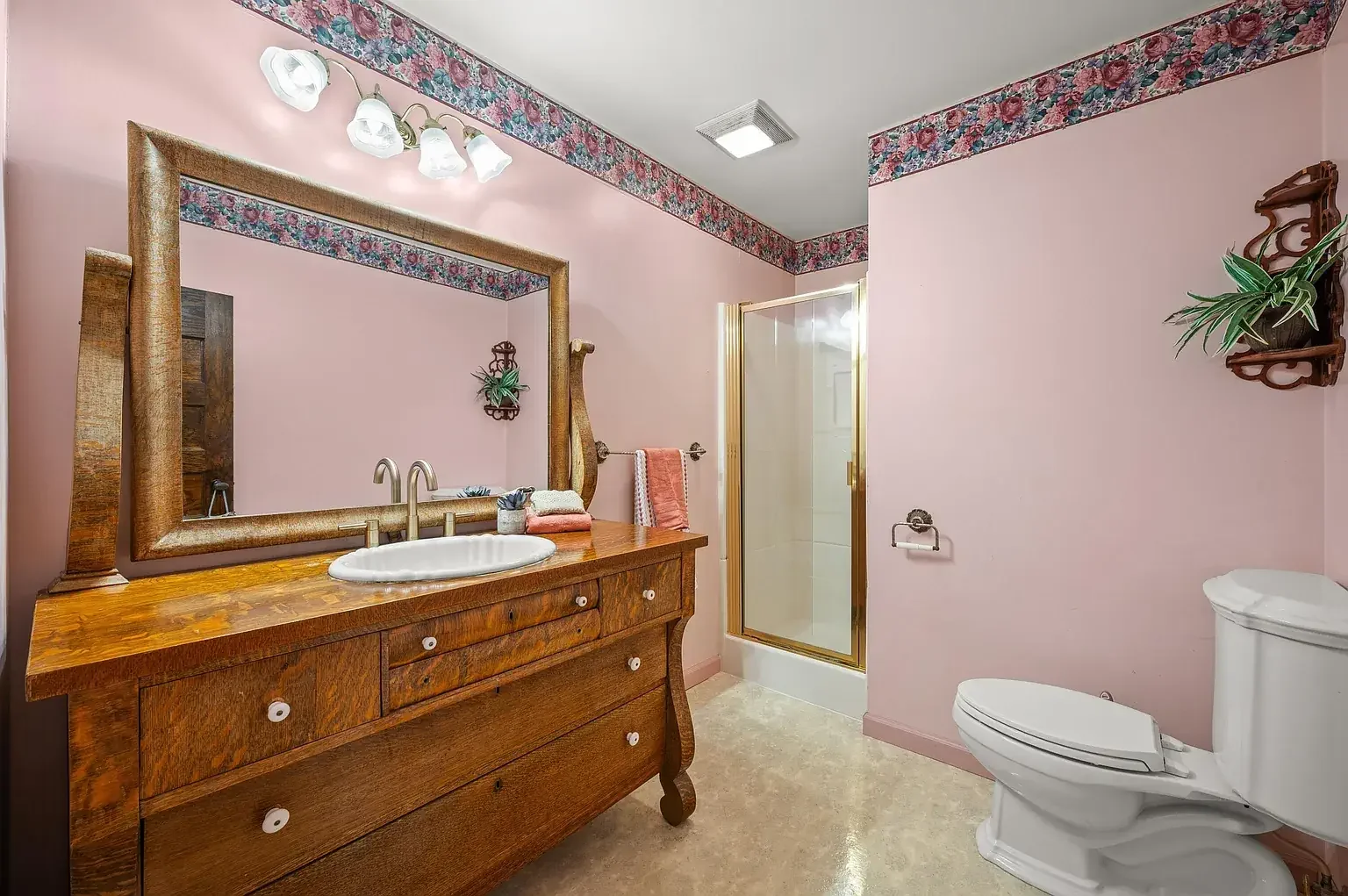 1904 Historic house Niles Michigan - 25 - bathroom.webp