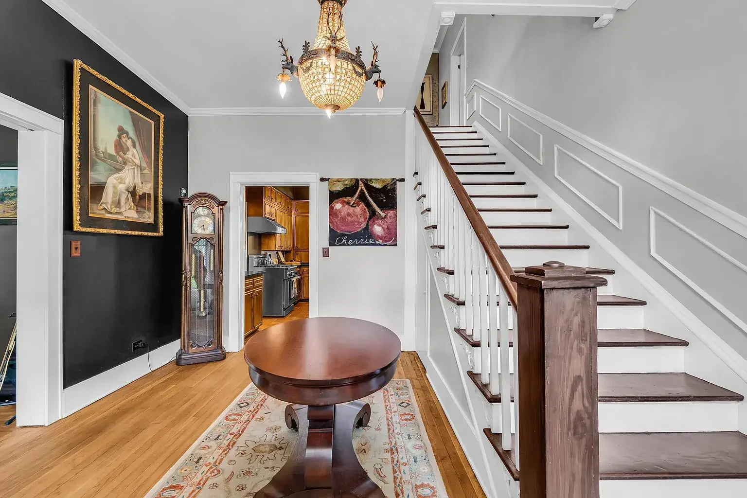 1847 Greek Revival house Aberdeen Mississippi - 5 - staircase.webp