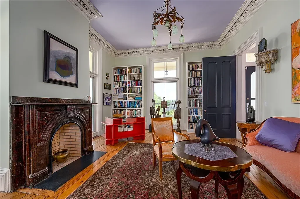 Henry F Hills House 1863 Italianate Amherst Massachusetts - 11 - family room.webp