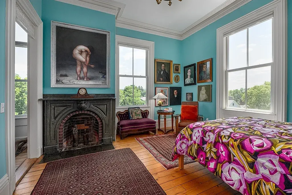 Henry F Hills House 1863 Italianate Amherst Massachusetts - 17 - bedroom.webp