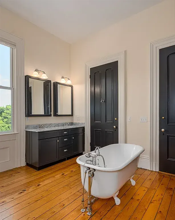 Henry F Hills House 1863 Italianate Amherst Massachusetts - 19 - bathroom.webp
