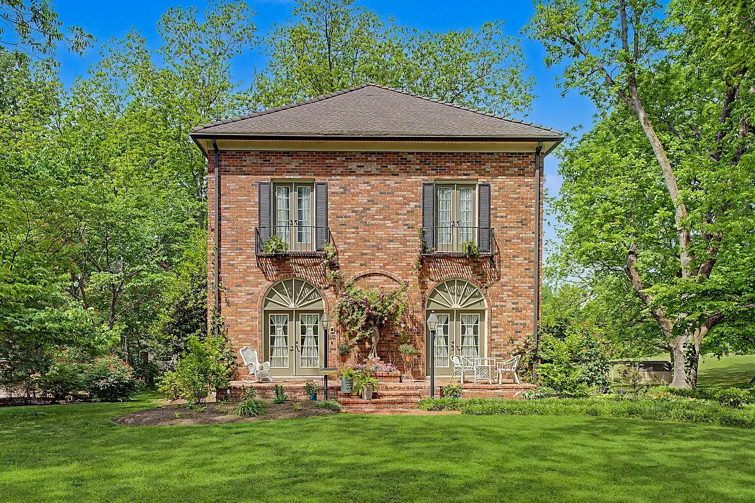 1930 Traditional House Hernando Mississippi - 1 - front view.webp