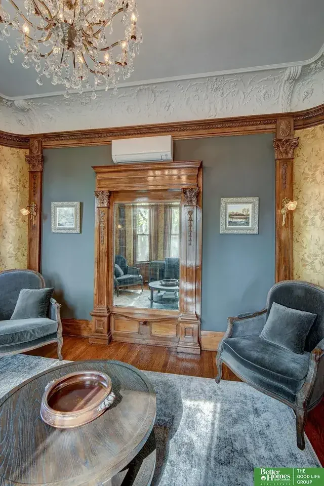 1908 Georgian Revival house Omaha Nebraska - 16 - living room.webp