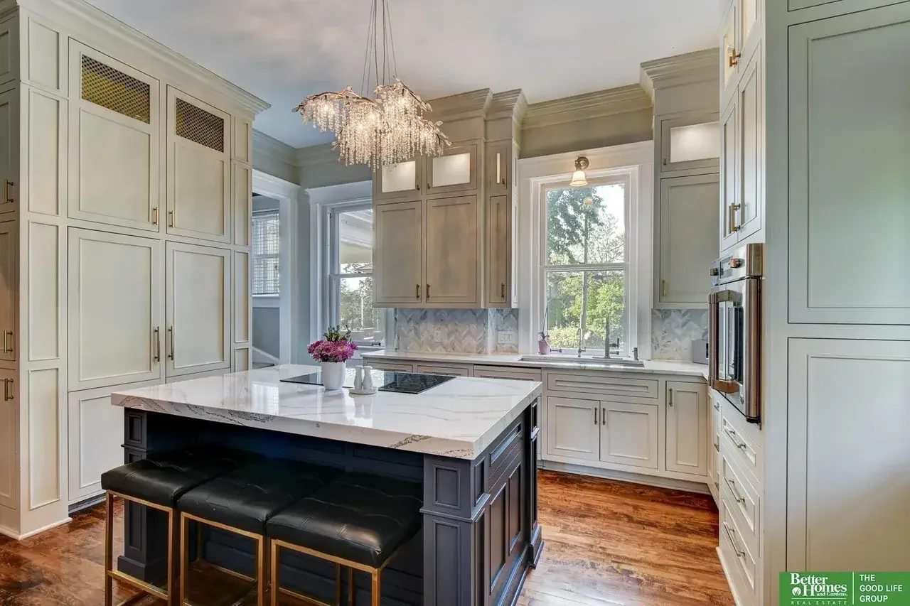 1908 Georgian Revival house Omaha Nebraska - 33 - kitchen.webp