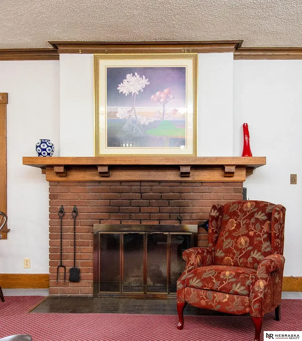 1905 Craftsman house Lincoln Nebraska - 8 - fireplace.webp