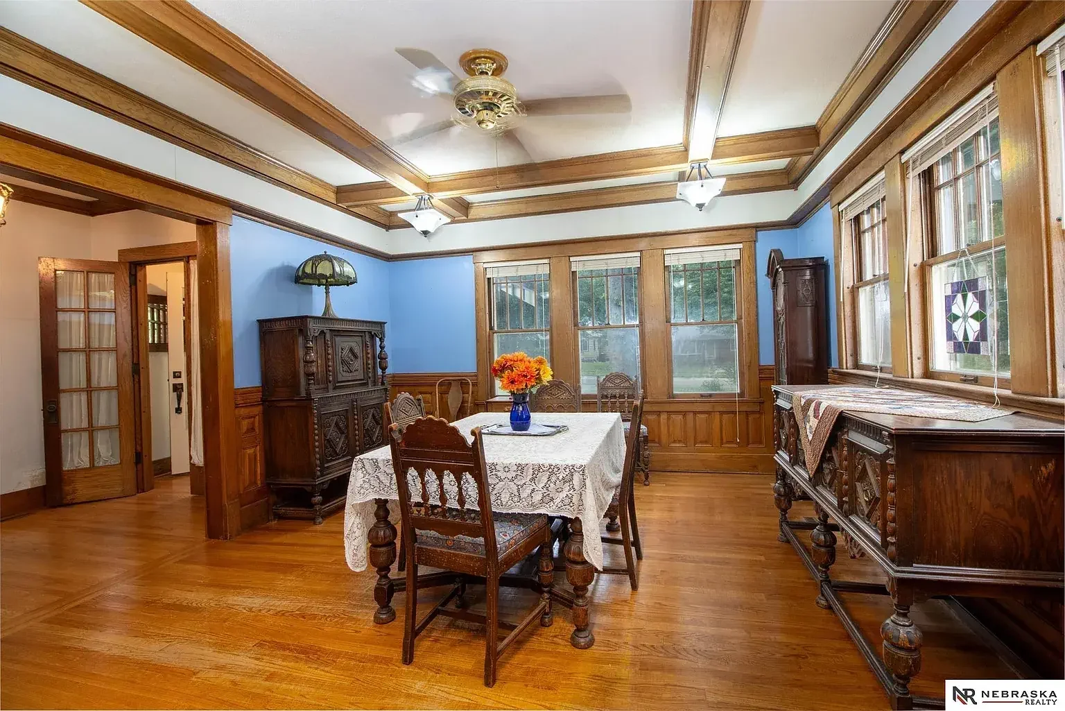 1905 Craftsman house Lincoln Nebraska - 15 - dining room.webp