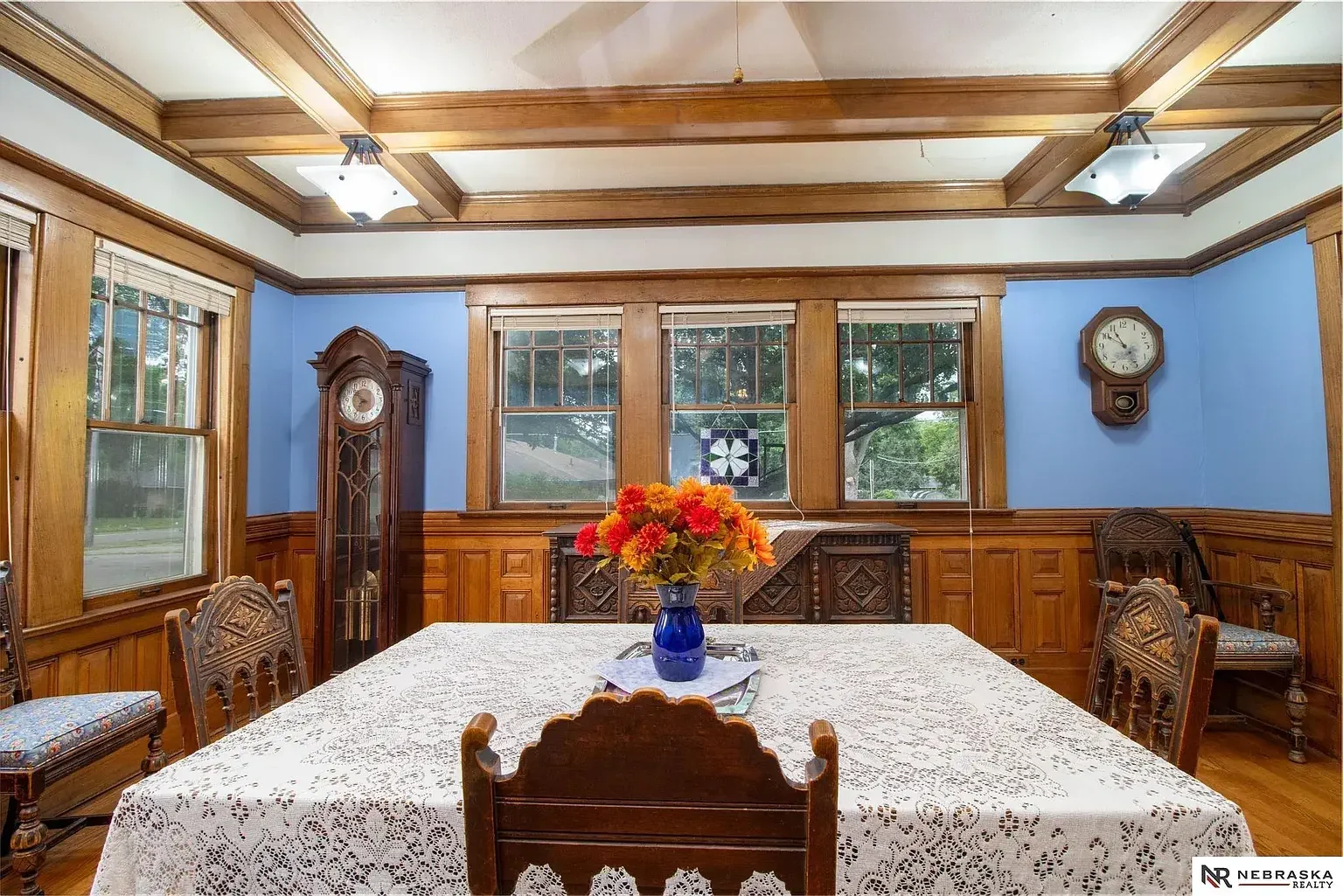 1905 Craftsman house Lincoln Nebraska - 17 - dining room.webp