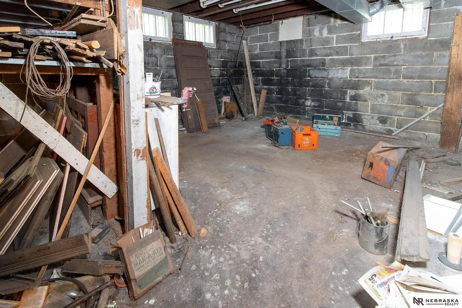 1905 Craftsman house Lincoln Nebraska - 46 - basement.webp