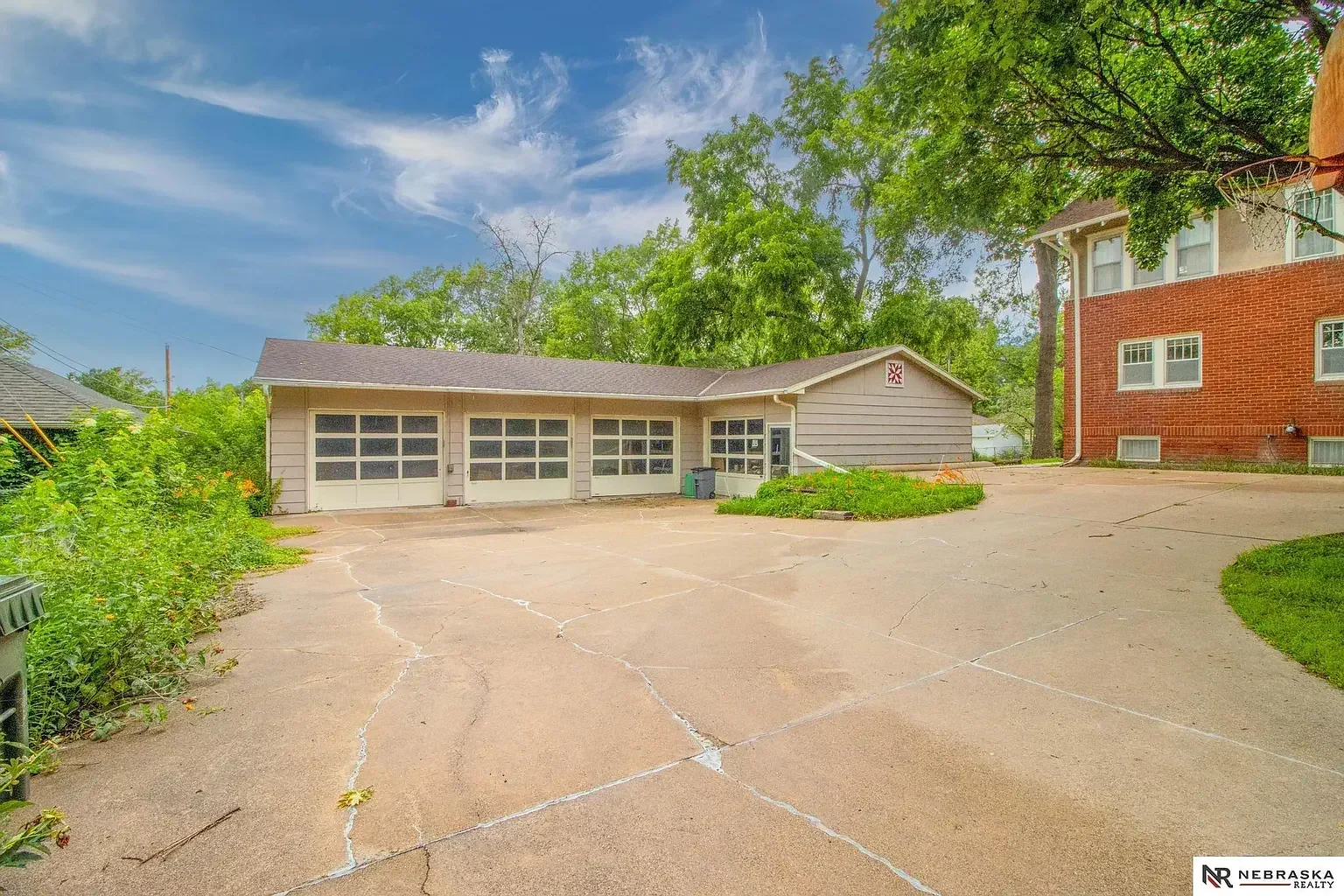 1905 Craftsman house Lincoln Nebraska - 50 - garage.webp