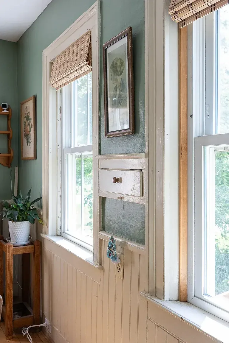 1850 Farmhouse Brookfield Vermont - 16 - dining room.webp