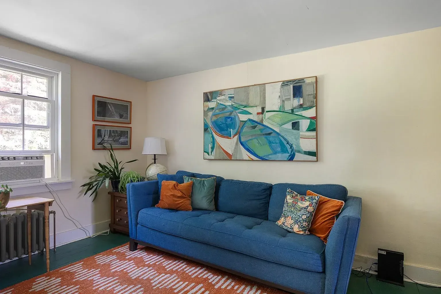 1850 Farmhouse Brookfield Vermont - 22 - living room.webp